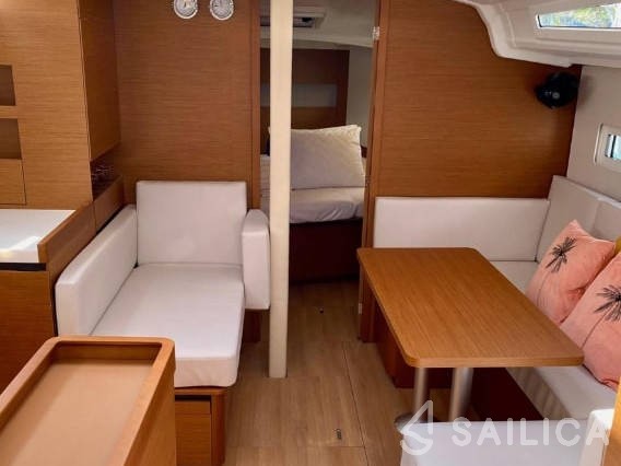 Sun Odyssey 410 - Yacht Charter Sailica