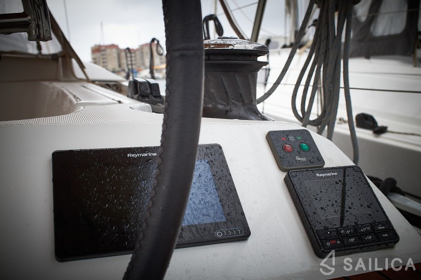 Sun Odyssey 519 - Yacht Charter Sailica