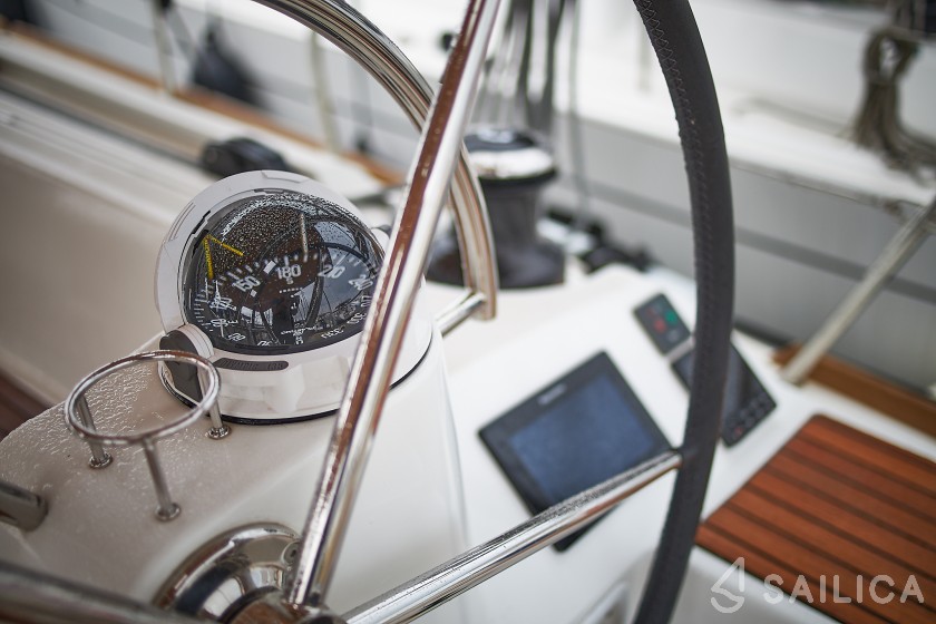 Sun Odyssey 519 - Yacht Charter Sailica