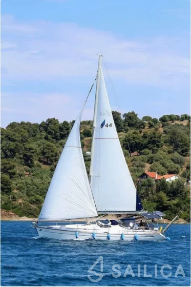 Bavaria 44 - Yacht Charter Sailica