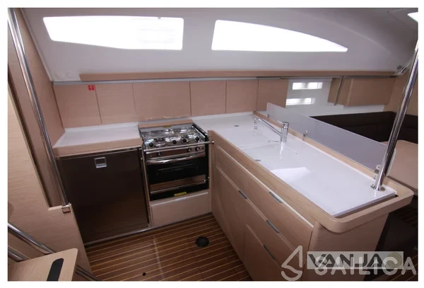 Elan 45 Impression - Yacht Charter Sailica