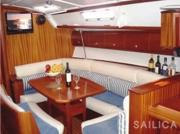 Bavaria C38 - Yacht Charter Sailica
