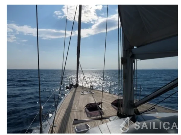 Hanse 540e - Yacht Charter Sailica