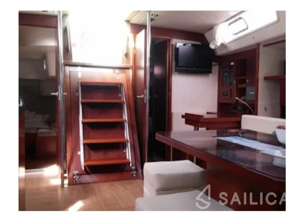 Hanse 540e - Yacht Charter Sailica