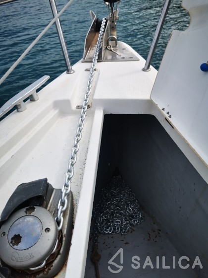 First 35 - Yacht Charter Sailica