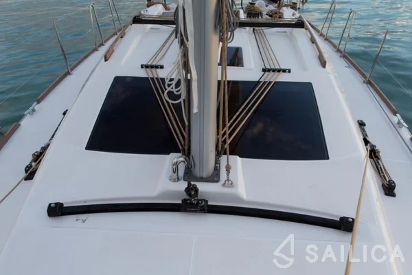 Dufour 382 GL - Yacht Charter Sailica