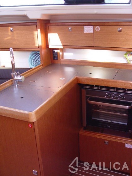 Bavaria 34 Cruiser - Yacht Charter Sailica