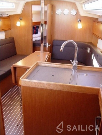 Bavaria 34 Cruiser - Yacht Charter Sailica
