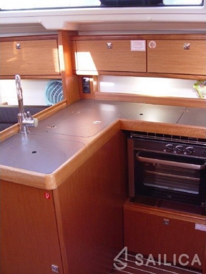 Bavaria 34 Cruiser - Yacht Charter Sailica