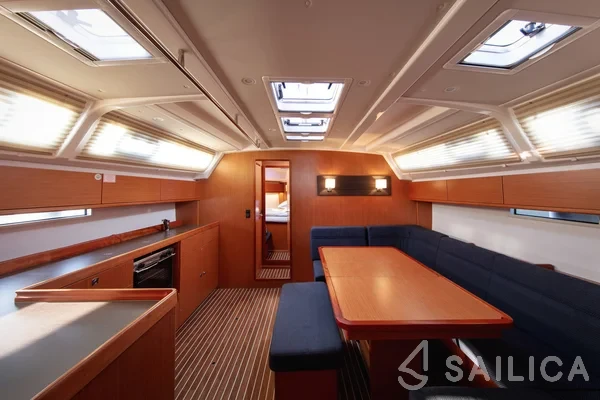 Bavaria 46 Cruiser - Yacht Charter Sailica