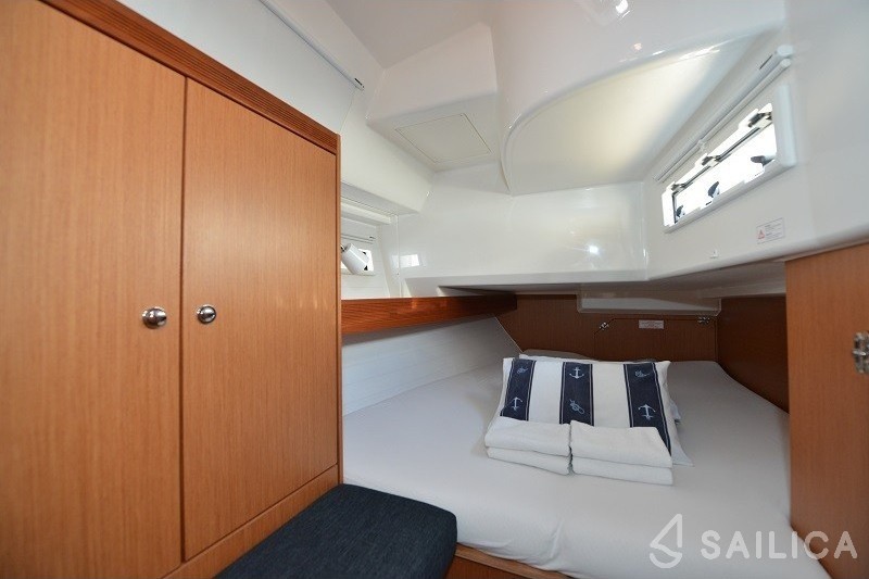Bavaria 40 Cruiser - Yacht Charter Sailica