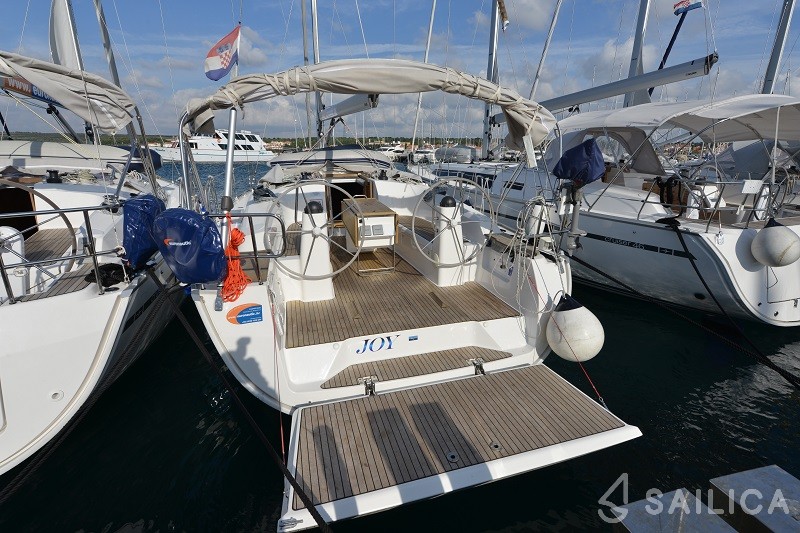 Bavaria 40 Cruiser - Yacht Charter Sailica