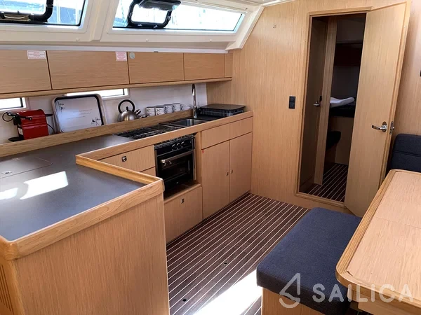 Bavaria 46 Cruiser - Yacht Charter Sailica