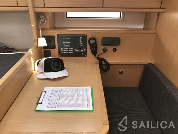 Bavaria 41 Cruiser - Yacht Charter Sailica