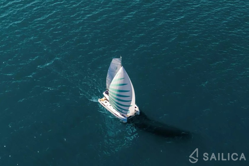 Lagoon 43 Power - Yacht Charter Sailica