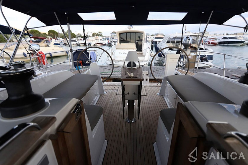 Bavaria 51 Cruiser - Yacht Charter Sailica