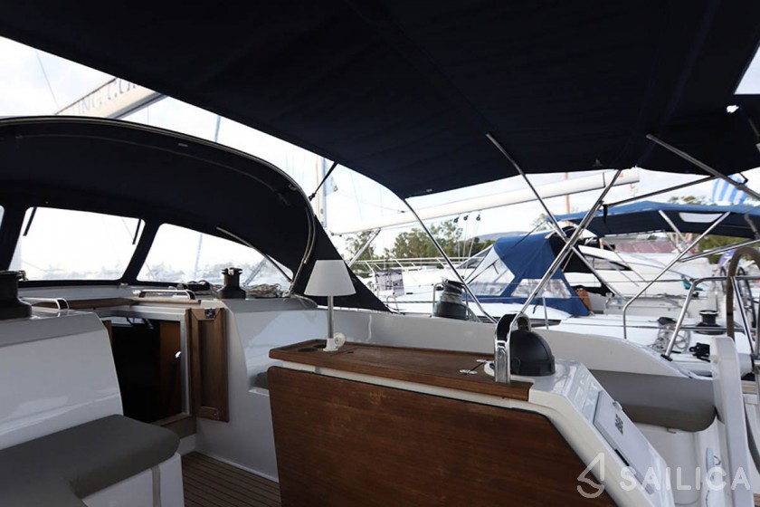 Bavaria 51 Cruiser - Yacht Charter Sailica