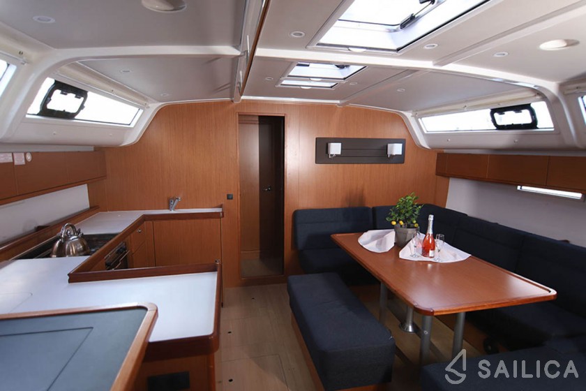 Bavaria 51 Cruiser - Yacht Charter Sailica