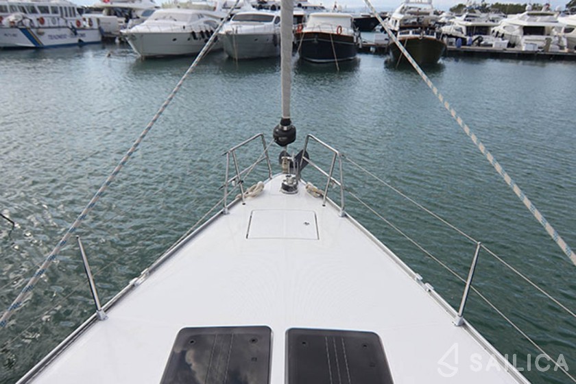 Bavaria 51 Cruiser - Yacht Charter Sailica