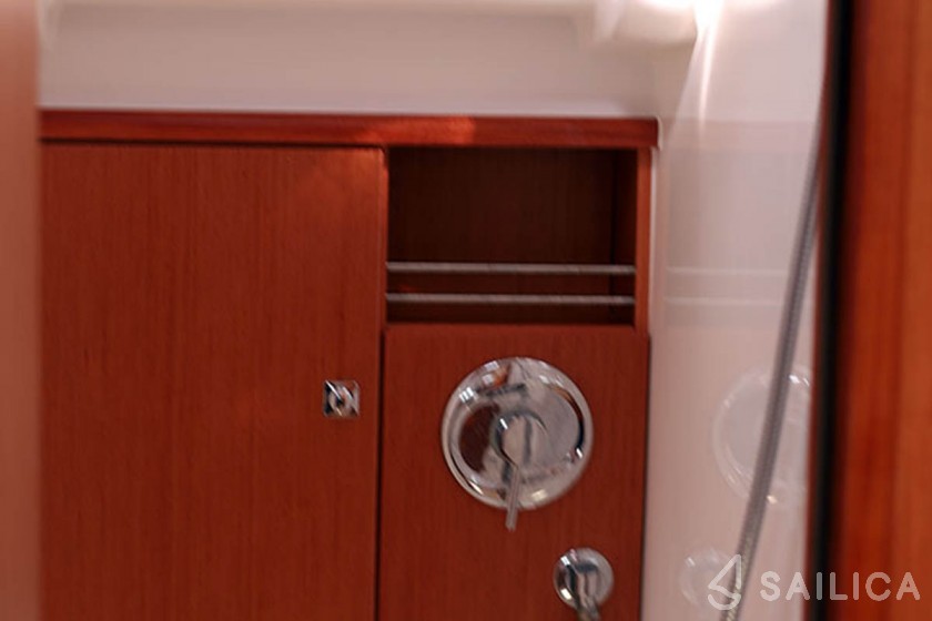 Bavaria 51 Cruiser - Yacht Charter Sailica