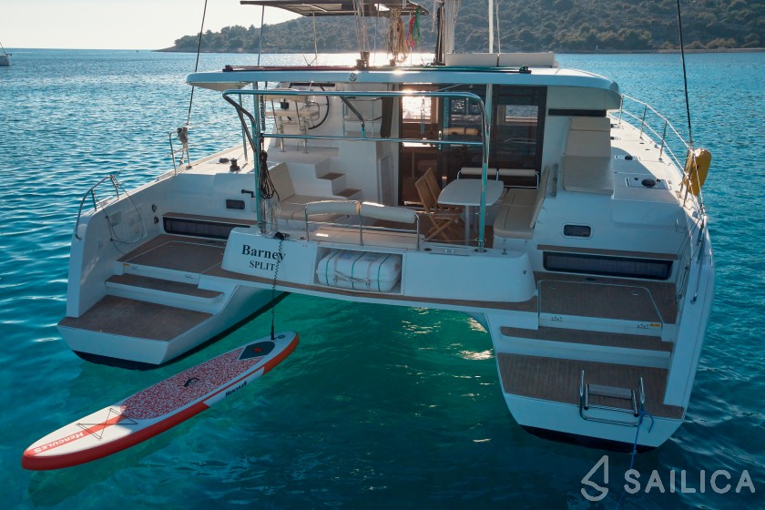 Lagoon 42 - Yacht Charter Sailica