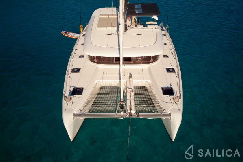 Lagoon 42 - Yacht Charter Sailica