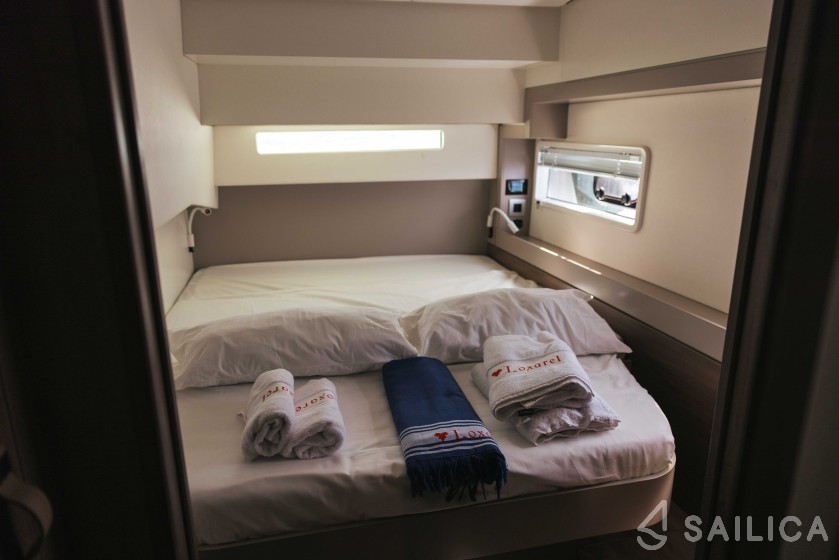 Bali 4.2 - Yacht Charter Sailica