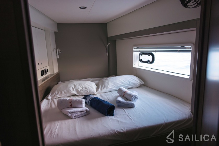 Bali 4.2 - Yacht Charter Sailica