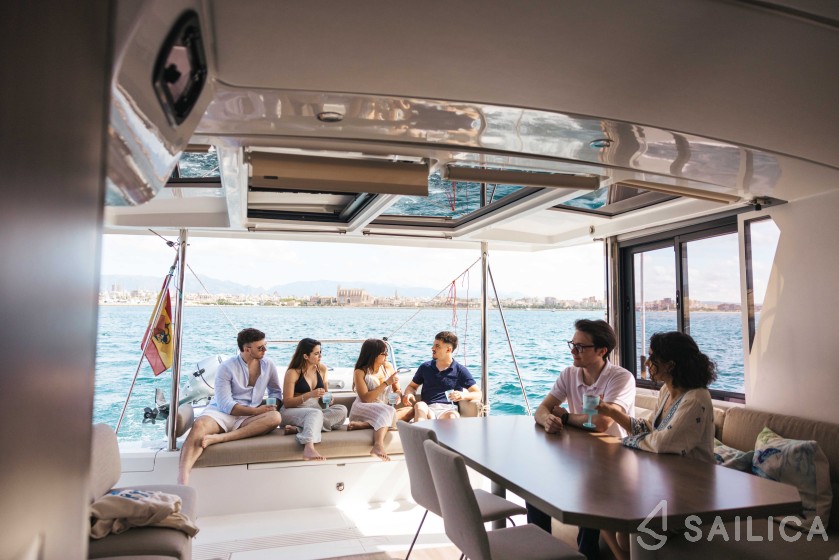 Bali 4.2 - Yacht Charter Sailica