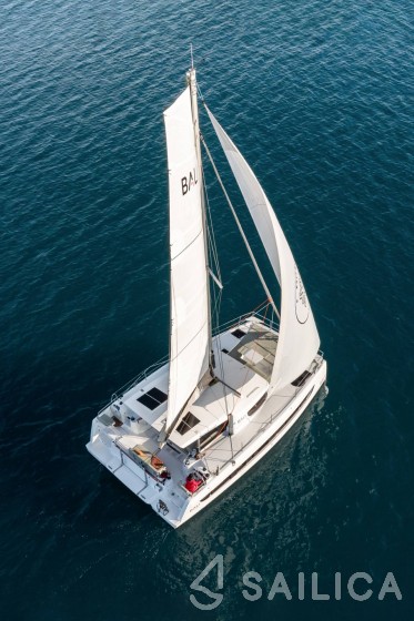 Bali Catsmart - Yacht Charter Sailica