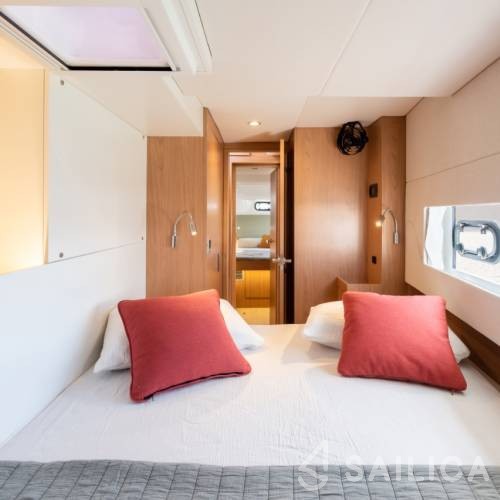 Bali Catsmart - Yacht Charter Sailica
