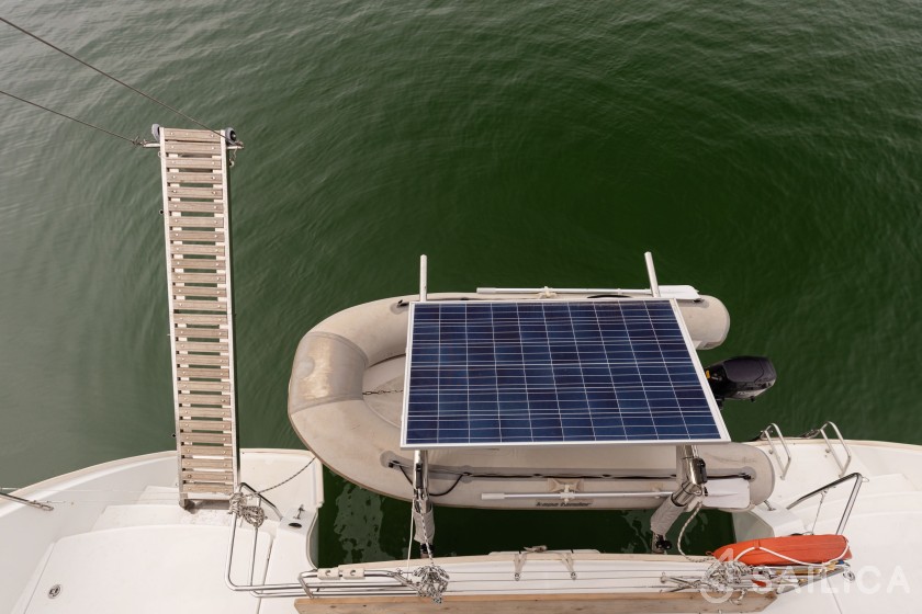Lagoon 400 S2 - Yacht Charter Sailica