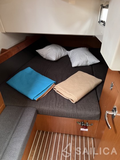 Bavaria 41 Cruiser - Yacht Charter Sailica