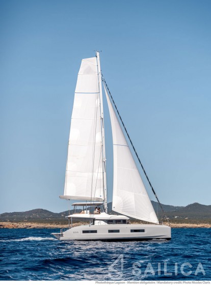 Lagoon 55 - Yacht Charter Sailica