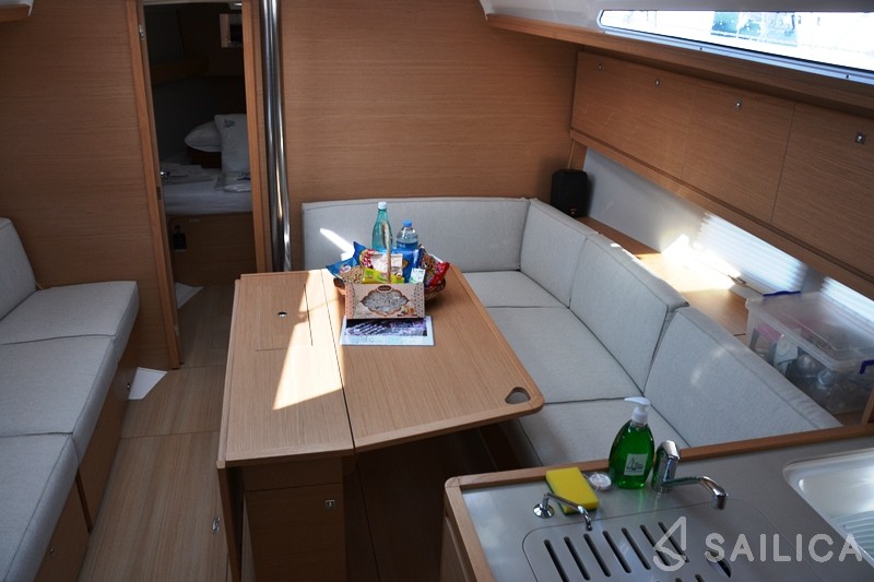 Dufour 390 Grand Large - Yacht Charter Sailica