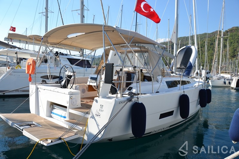 Dufour 390 Grand Large - Yacht Charter Sailica