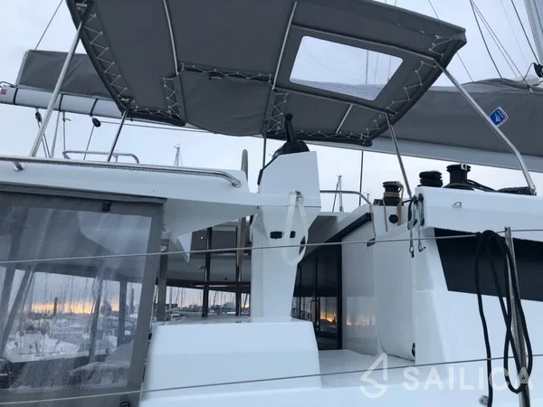 Saona 47 - Yacht Charter Sailica