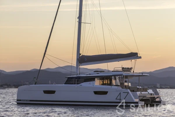 Saona 47 - Yacht Charter Sailica