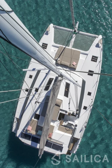 Saona 47 - Yacht Charter Sailica