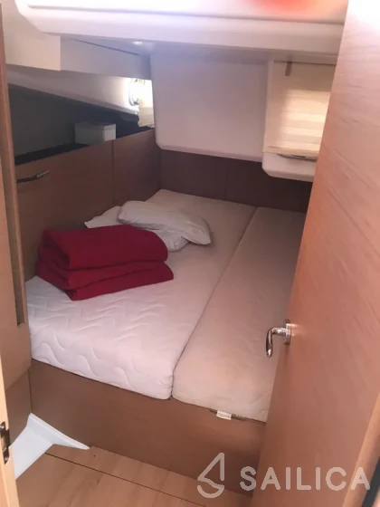 Sun Odyssey 440 - Yacht Charter Sailica