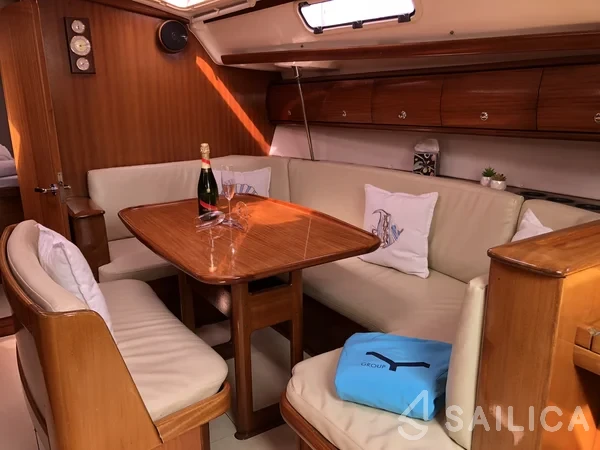 Dufour 360 GL - Yacht Charter Sailica