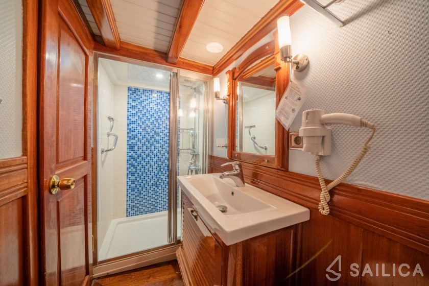 Gulet - Yacht Charter Sailica