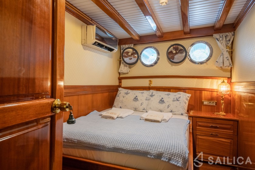 Gulet - Yacht Charter Sailica