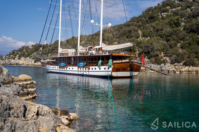Gulet - Yacht Charter Sailica