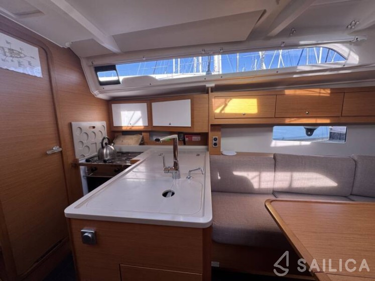 Dufour 37 - Yacht Charter Sailica