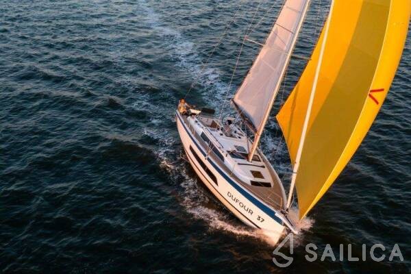 Dufour 37 - Yacht Charter Sailica