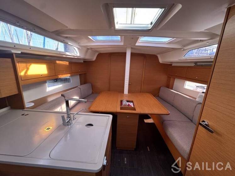 Dufour 37 - Yacht Charter Sailica