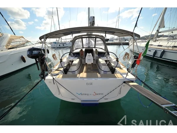 Dufour 360 GL - Yacht Charter Sailica