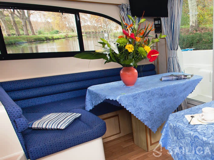 Le Boat Elegance - Yacht Charter Sailica