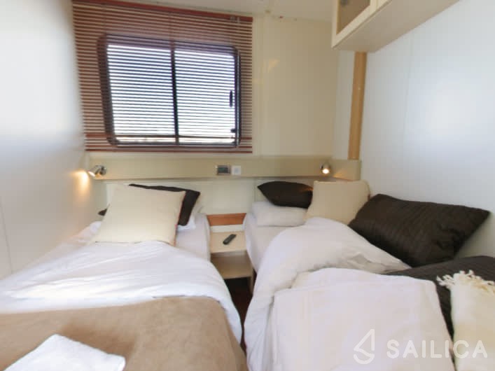 Le Boat Vision 4 - Yacht Charter Sailica